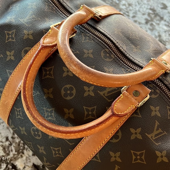 Verified Authentic vintage (Jan1990) Louis Vuitton Keepall 50 in Monogram Canvas - Picture 2 of 10